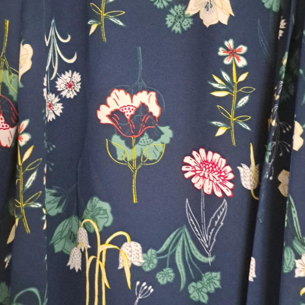 LOFT Petites Floral Career Top size S - Picture 4 of 6